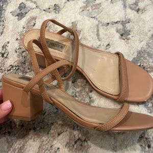 Steve Madden nude sandals